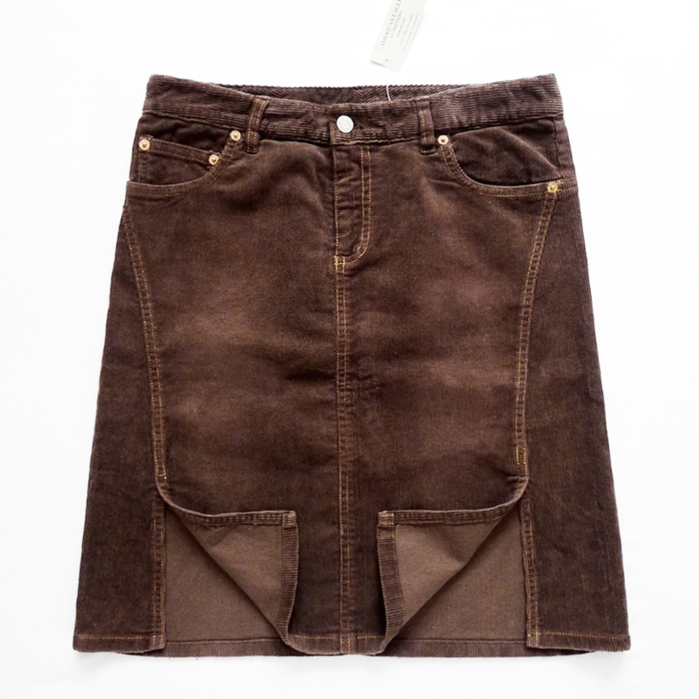 NEW WITH TAG AMERICAN EAGLE Corduroy Skirt With Pockets Size 2 (30" x 21")